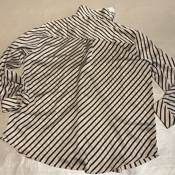 Striped Black and White Women's Top - Picture 2 of 9